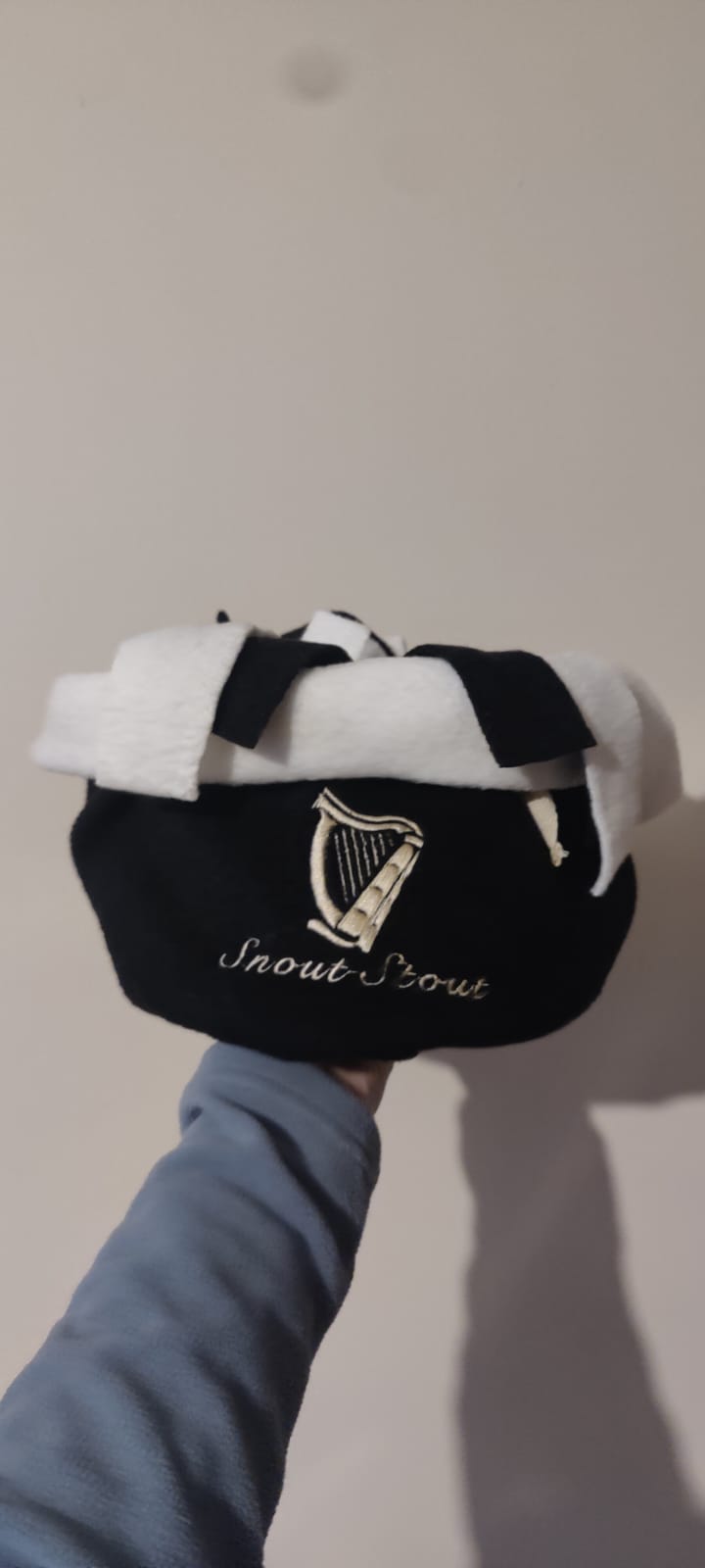 Snuffle stout bowl