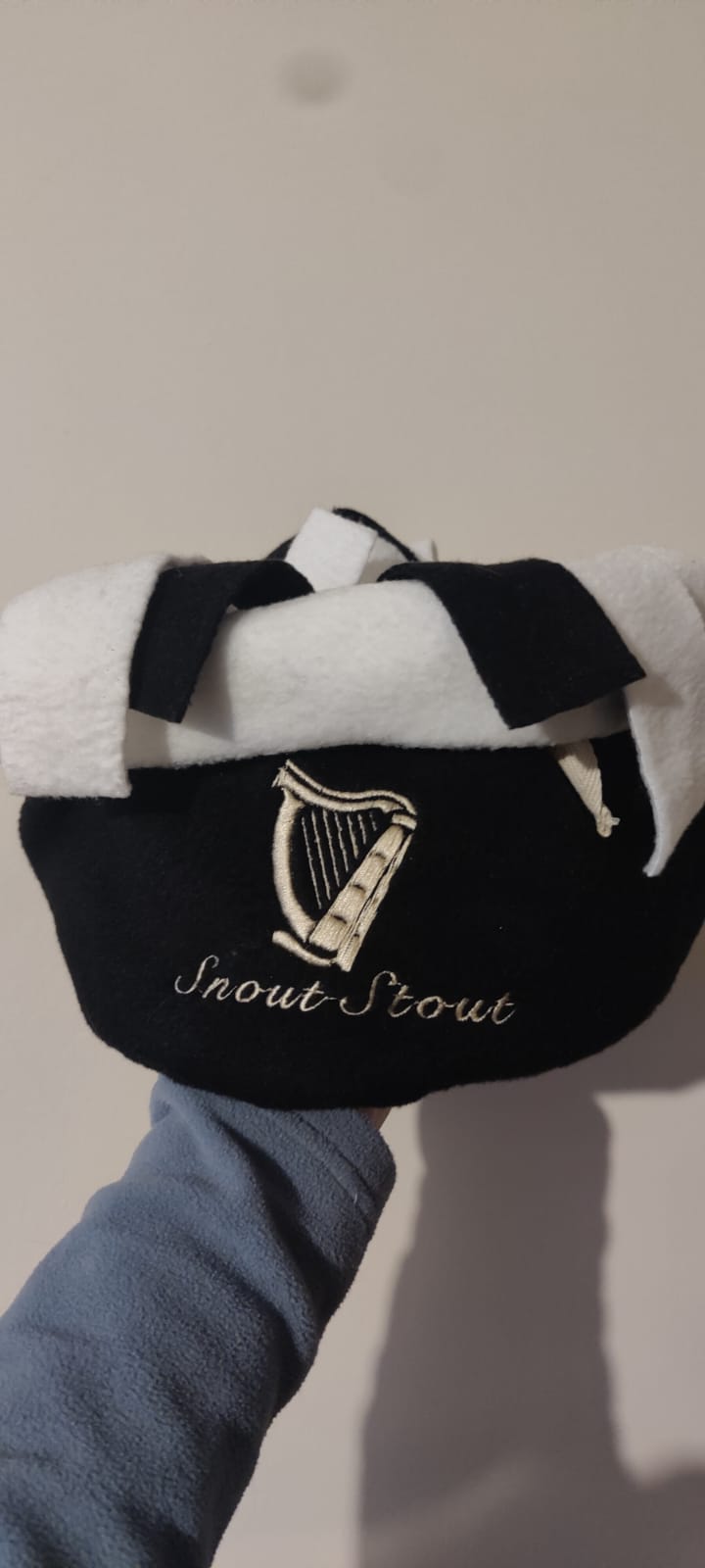 Snuffle stout bowl